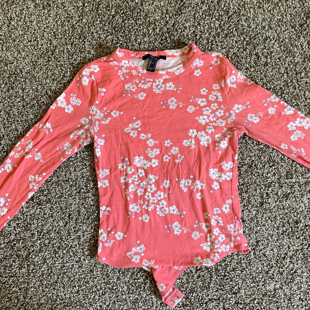 Forever 21 pink body-con bodysuit with blue and white flowers size XS-S